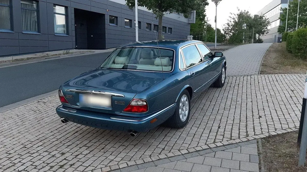 Gebraucht Jaguar XJ 285 PS (209 kW) 1998 Andere farben Limousine