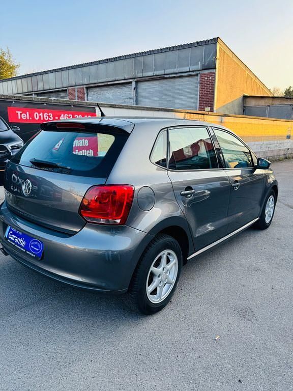 Gebraucht VW Polo 86 PS (63 kW) 2010 Grau Kleinwagen