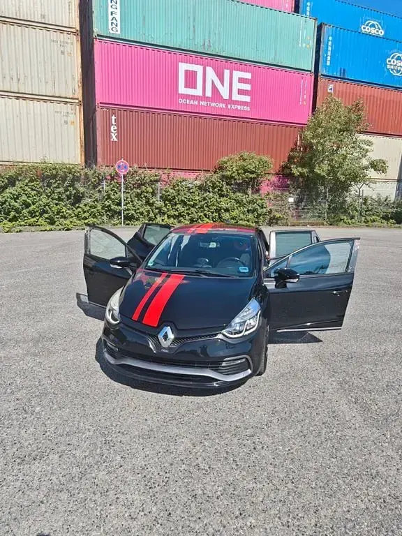 Gebraucht Renault Clio Trophy 220 PS (161 kW) 2016 Schwarz Limousine