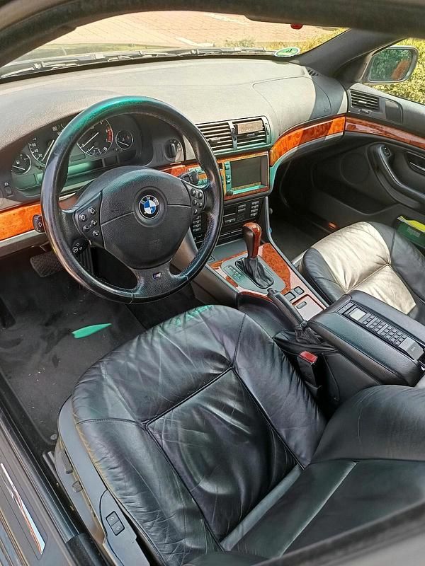 Gebraucht BMW 540 286 PS (210 kW) 1998 Schwarz Kombi