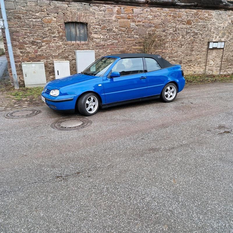Gebraucht VW Golf Cabriolet 101 PS (74 kW) 1998 Blau Cabrio