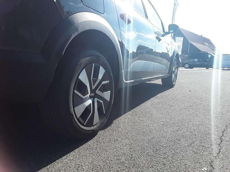 Neu Dacia Jogger Expression 110 PS (80 kW) 2025 Schiefer grau Van / Kleinbus