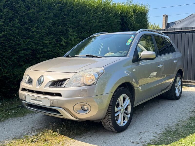 Beige Gebraucht 2011 Renault Koleos Bose Edition SUV | 3.750 € (Guter Preis) - Bild 1/4