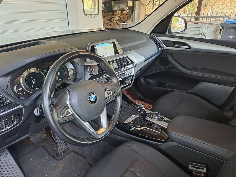Gebraucht BMW X3 Sport Line 184 PS (135 kW) 2019 Schwarz SUV