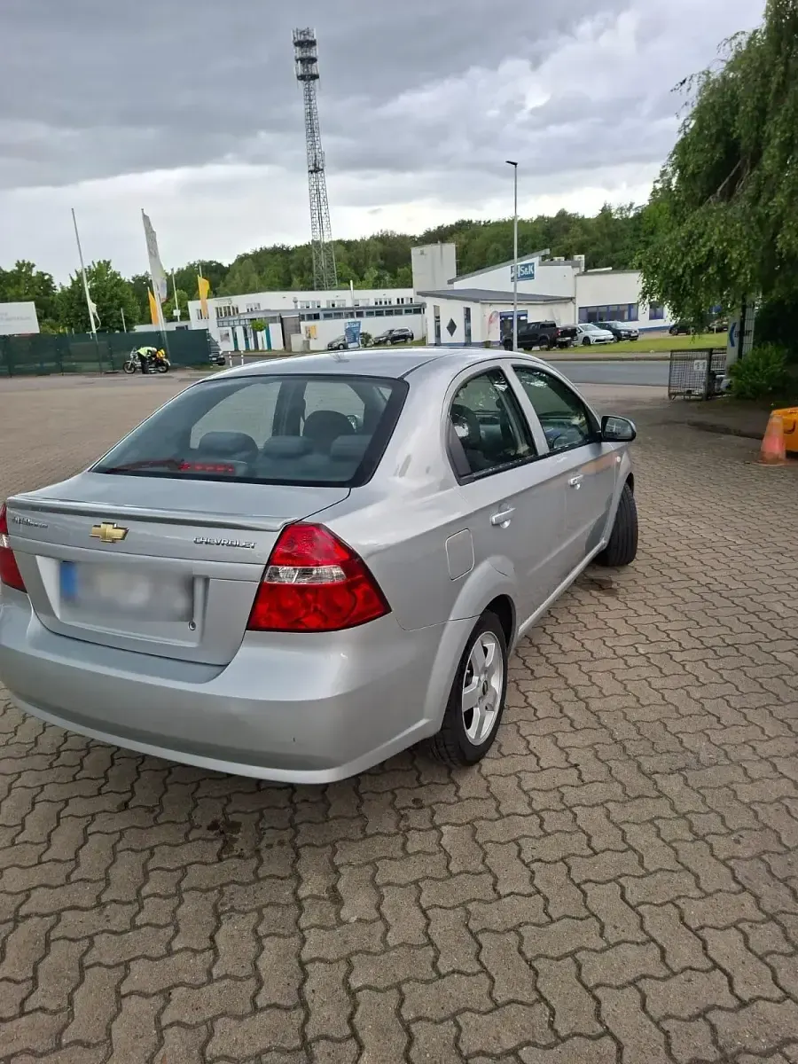 Gebraucht Chevrolet Aveo 181 PS (133 kW) 2011 Grün Kombi