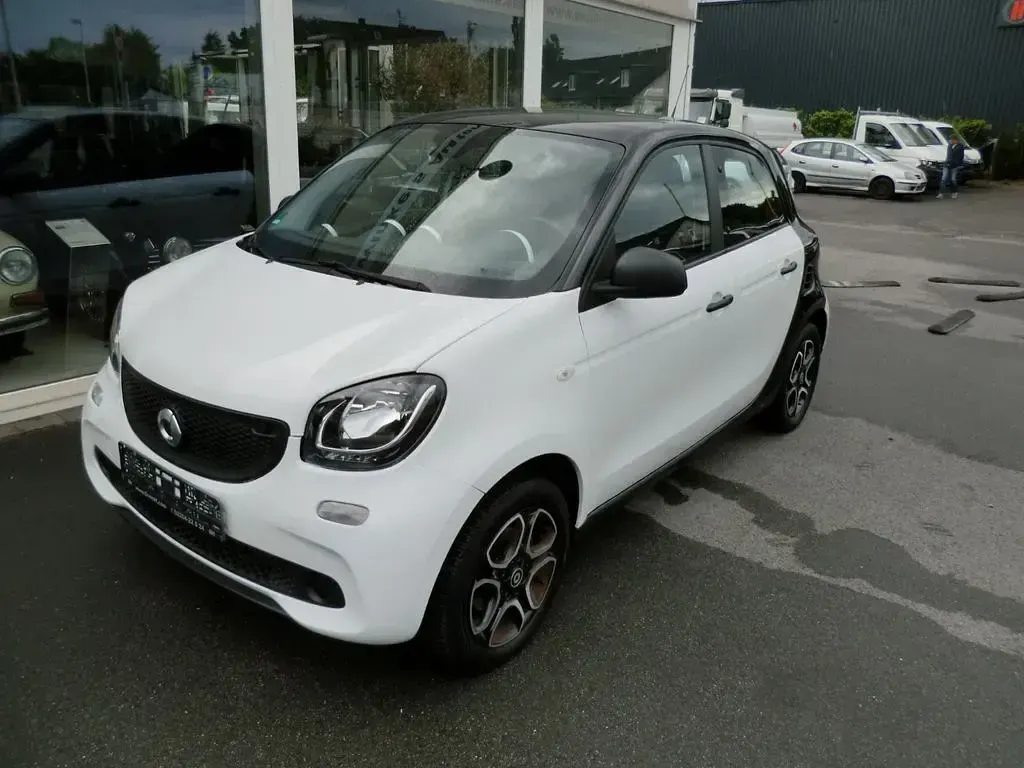 Gebraucht Smart ForFour 71 PS (52 kW) 2015 Schwarz Kleinwagen