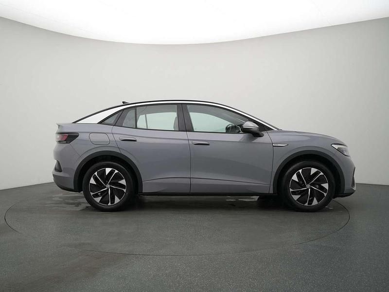 Gebraucht VW ID.5 Pro Performance 150 kW (204 PS) 2023 Grau / mondstein grau SUV