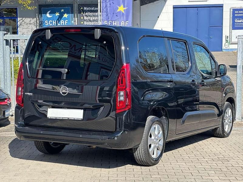 Gebraucht Opel Combo Life 131 PS (96 kW) 2021 Nacht schwarz/noir onyx Van / Kleinbus