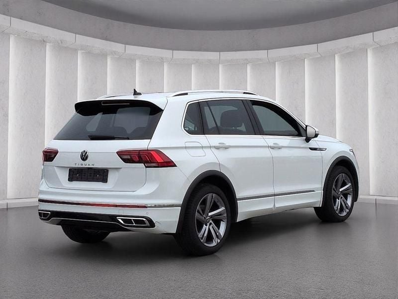 Gebraucht VW Tiguan R-line 150 PS (110 kW) 2023 Weiss SUV