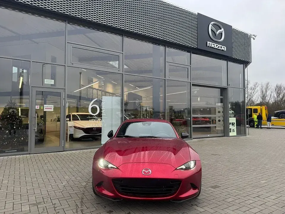 Neu Mazda MX5 Homura-Line 132 PS (97 kW) 2026 Rot Cabrio