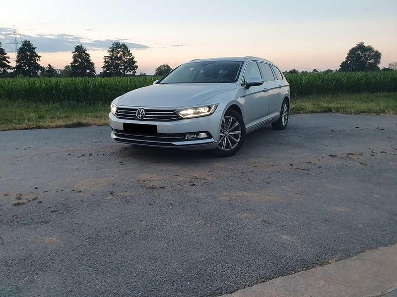 Używany VW Passat 239 KM (175 kW) 2018 Srebrny Kombi