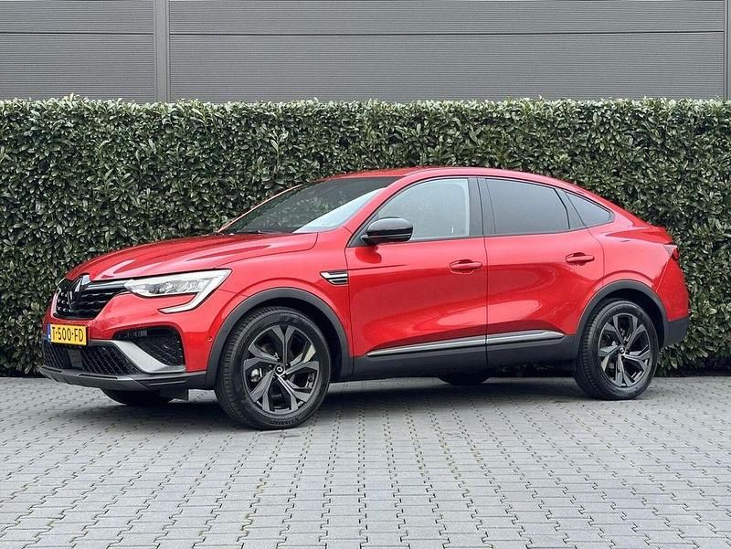 Rot Gebraucht 2023 Renault Arkana Engineered SUV | 21.950 € (Superpreis) - Bild 1/4