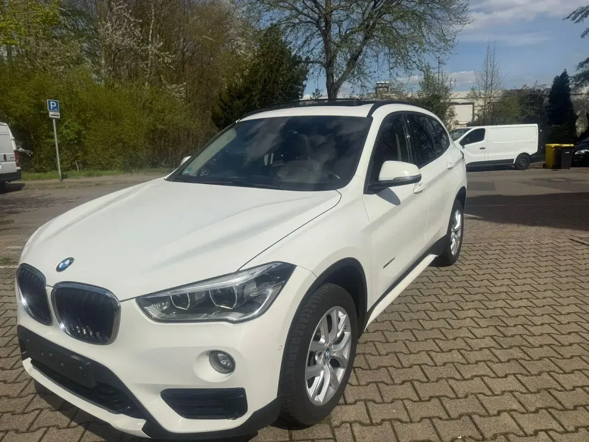 Gebraucht BMW X1 Sport Line 231 PS (169 kW) 2016 Weiß SUV