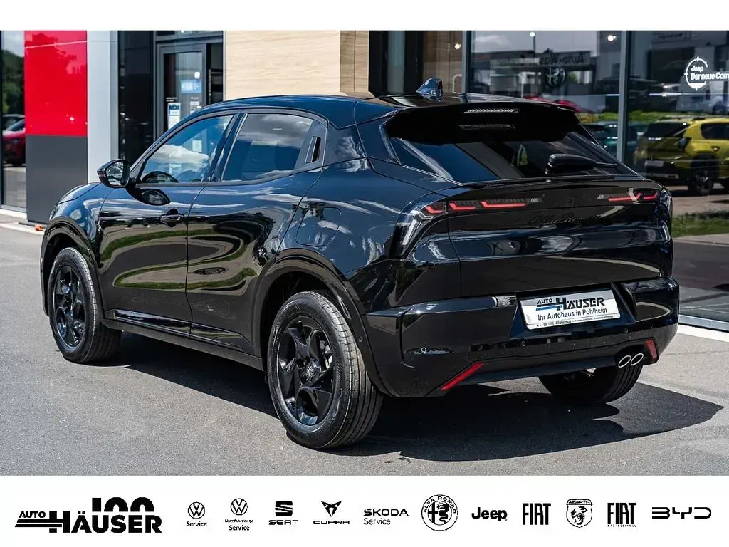 Neu Alfa Romeo Junior Ti 145 PS (106 kW) 2026 Schwarz SUV