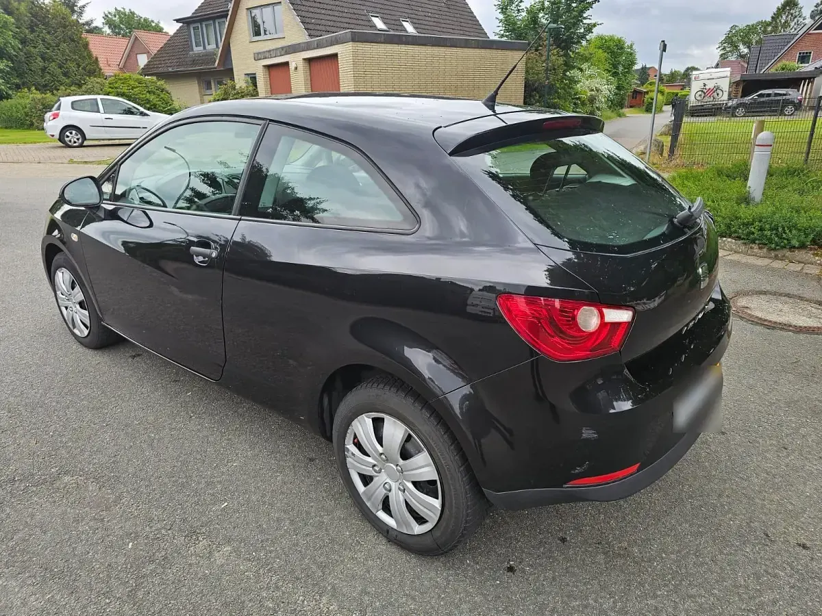 Gebraucht Seat Ibiza 60 PS (44 kW) 2011 Schwarz Kleinwagen