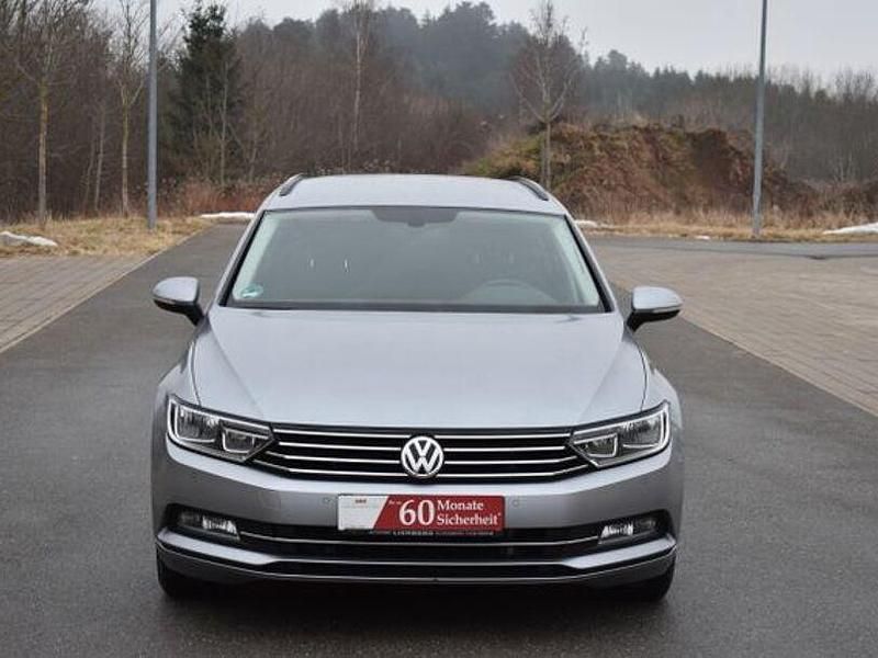 Gebraucht VW Passat Comfortline 150 PS (110 kW) 2017 Silber Kombi