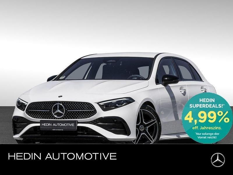 Weiß Gebraucht 2025 Mercedes A200 AMG Limousine | 33.880 € (Fairer Preis) - Bild 1/4