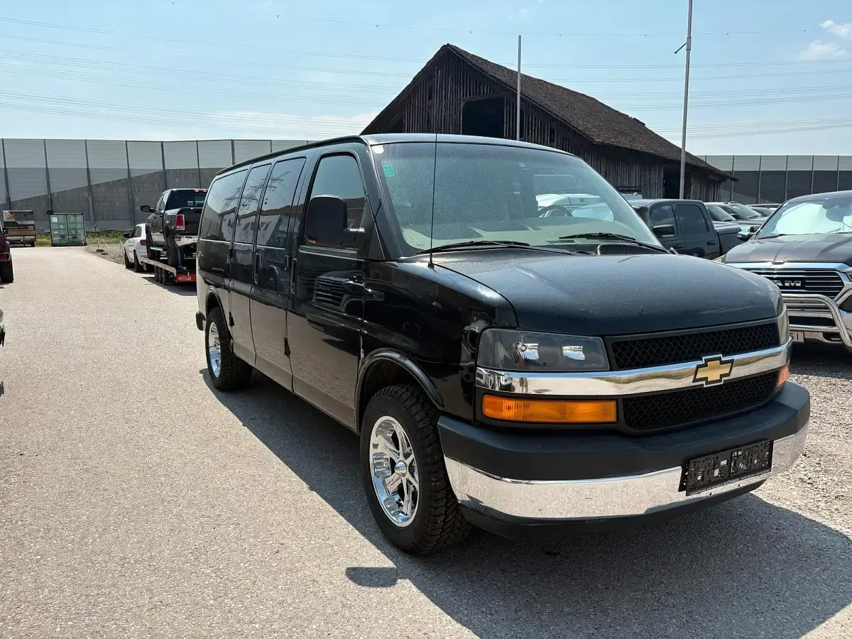 Gebraucht Chevrolet Express 290 PS (213 kW) 2004 Schwarz Van
