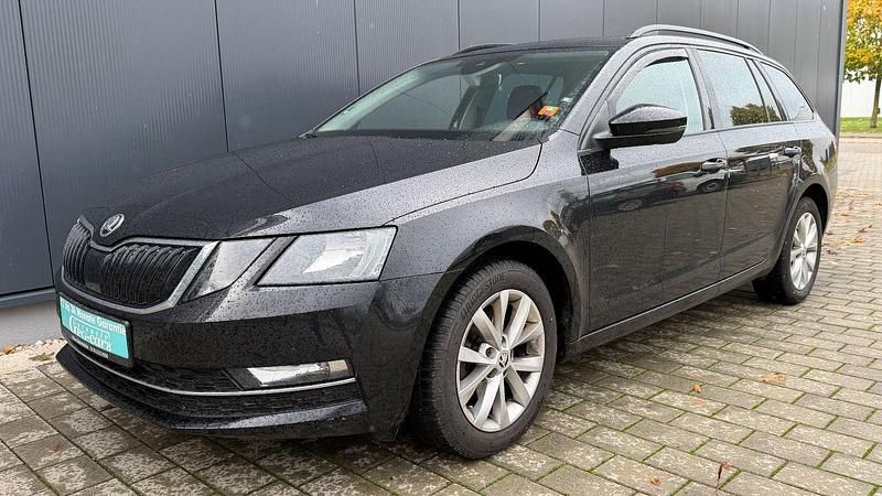 Schwarz Gebraucht 2017 Skoda Octavia Kombi | 8.500 € (Fairer Preis) - Bild 1/4