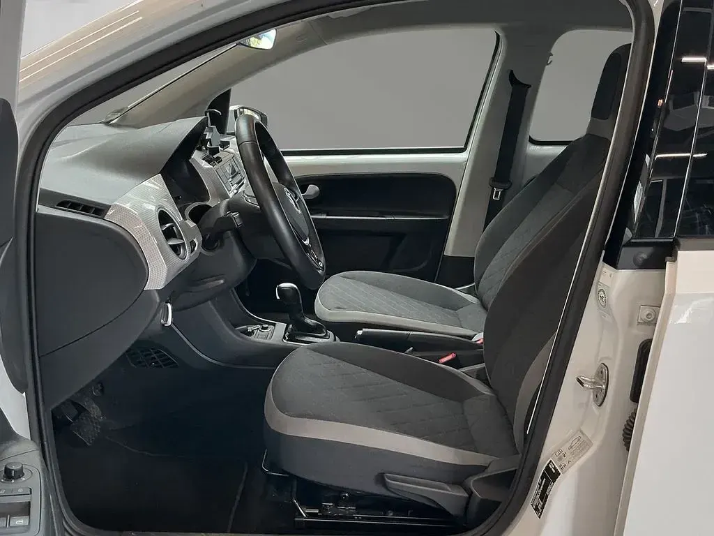 Gebraucht VW e-up! Edition 61 kW (83 PS) 2023 Weiß Kleinwagen