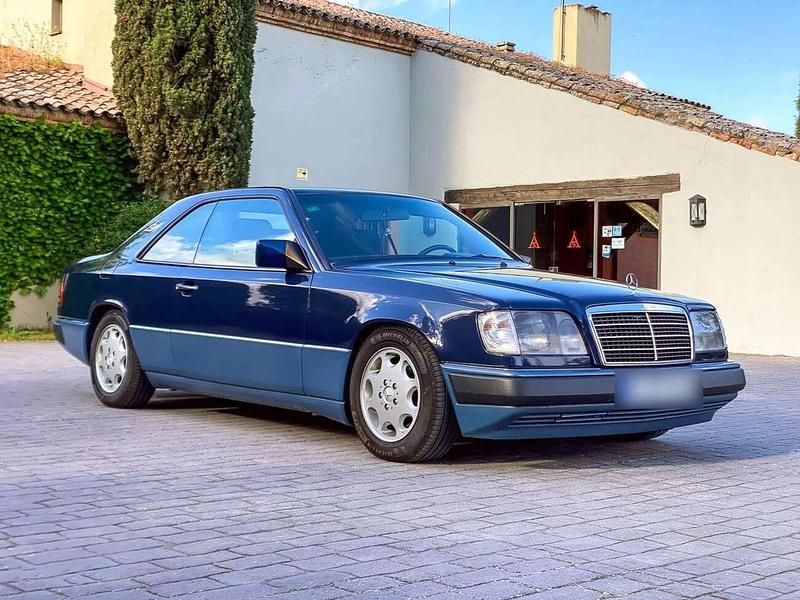 Blau Gebraucht 1994 Mercedes E320 Coupé | 16.000 € - Bild 1/4