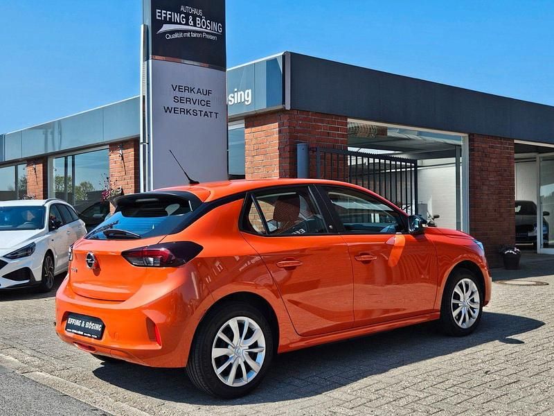 Używany Opel Corsa-e Edition 100 kW (136 KM) 2022 Pomarańczowy Hatchback
