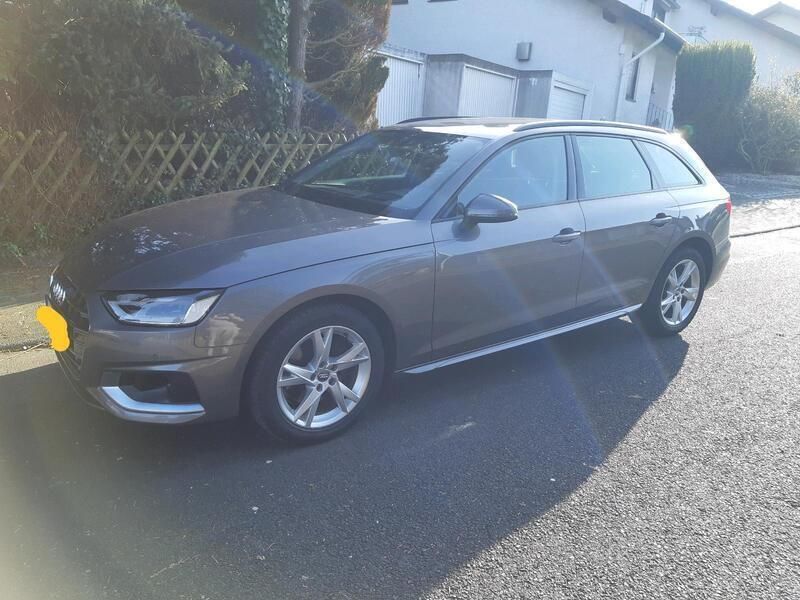 Silber Gebraucht 2020 Audi A4 Kombi | 20.400 € (Guter Preis) - Bild 1/4