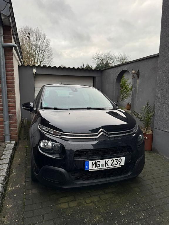 Gebraucht Citroën C3 Feel 82 PS (60 kW) 2019 Schwarz Kleinwagen