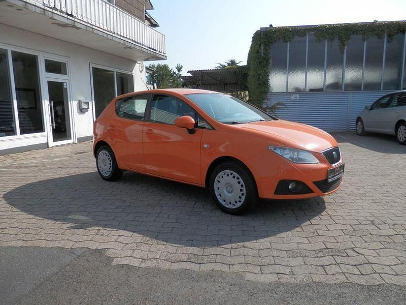 Orange Gebraucht 2009 Seat Ibiza Stylance Limousine | 2.990 € (Fairer Preis) - Bild 1/4