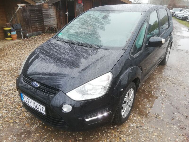 Schwarz Gebraucht 2012 Ford S-MAX Trend Van / Kleinbus | 11.970 € - Bild 1/4