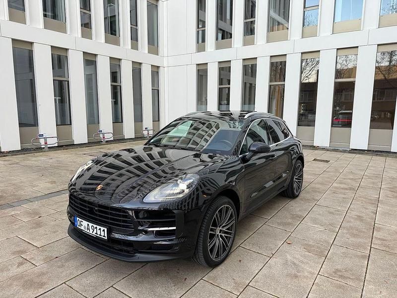 Schwarz Gebraucht 2019 Porsche Macan S Sport SUV | 46.648 € (Etwas zu teuer) - Bild 1/4