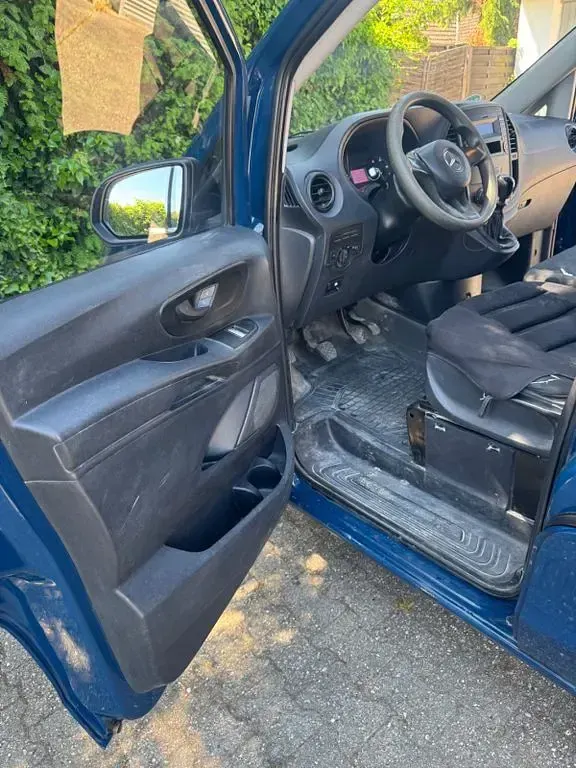Gebraucht Mercedes Vito 114 PS (83 kW) 2015 Blau Van