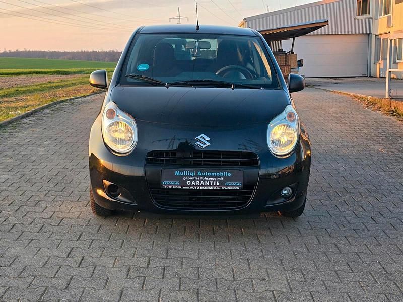 Gebraucht Suzuki Alto 68 PS (50 kW) 2012 Schwarz Kleinwagen