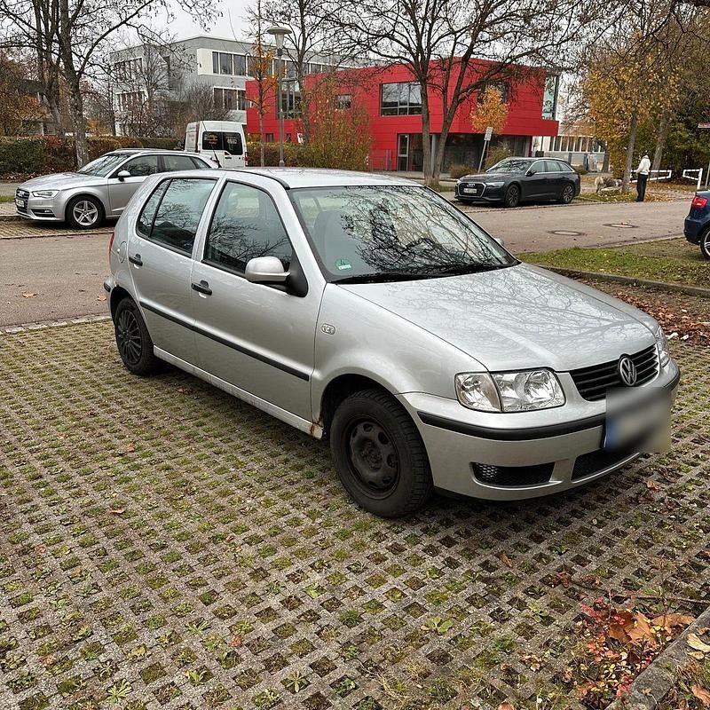 Silber Gebraucht 2001 VW Polo Classicline Limousine | 500 € (Superpreis) - Bild 1/4