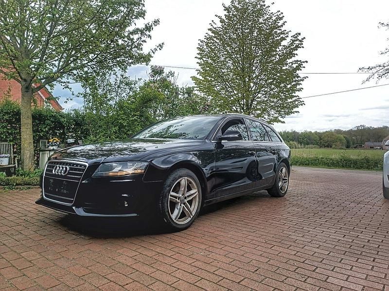 Schwarz Gebraucht 2010 Audi A4 Kombi | 4.500 € (Superpreis) - Bild 1/4