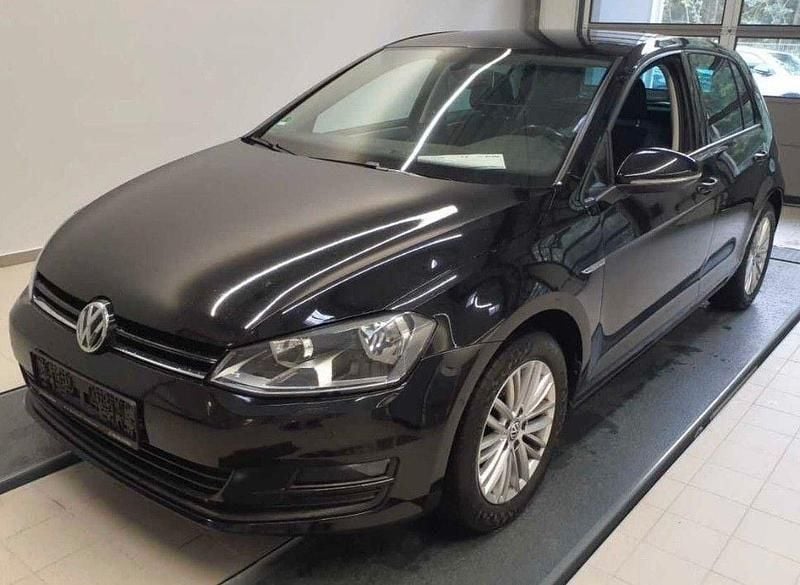 Schwarz Gebraucht 2015 VW Golf VII Cup Limousine | 6.500 € (Guter Preis) - Bild 1/4