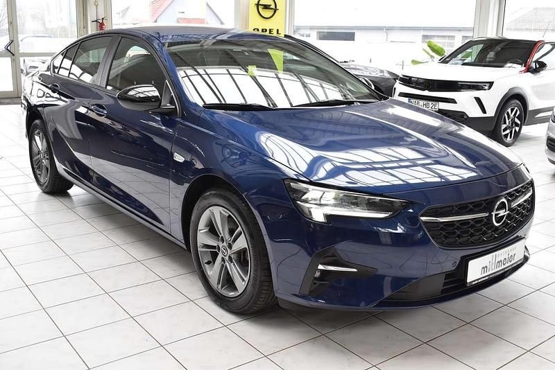 Gebraucht Opel Insignia 174 PS (127 kW) 2021 Onyx schwarz met. Limousine
