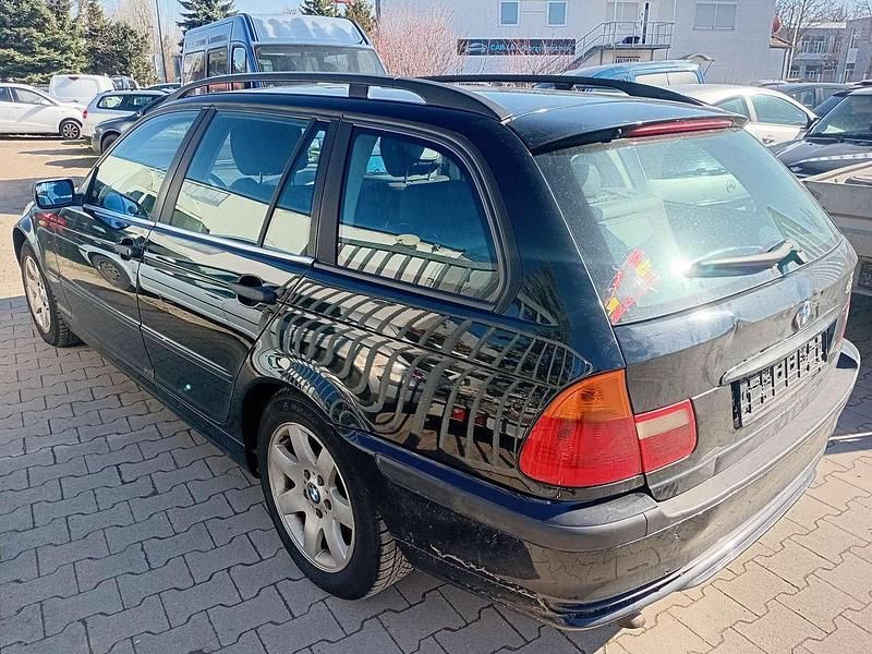 Gebraucht BMW 320 177 PS (130 kW) 2002 Grau Kombi