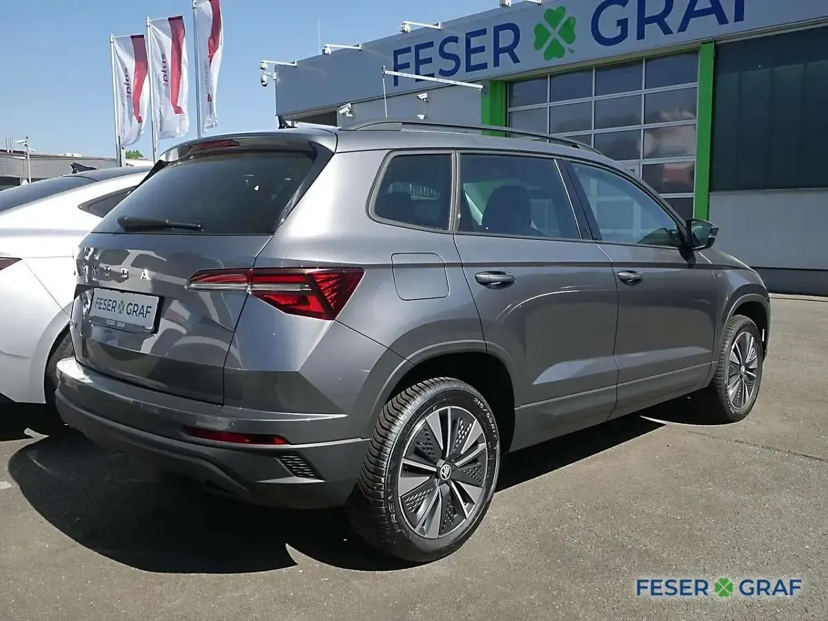 Gebraucht Skoda Karoq Tour 150 PS (110 kW) 2025 Graphitegrau metallic SUV