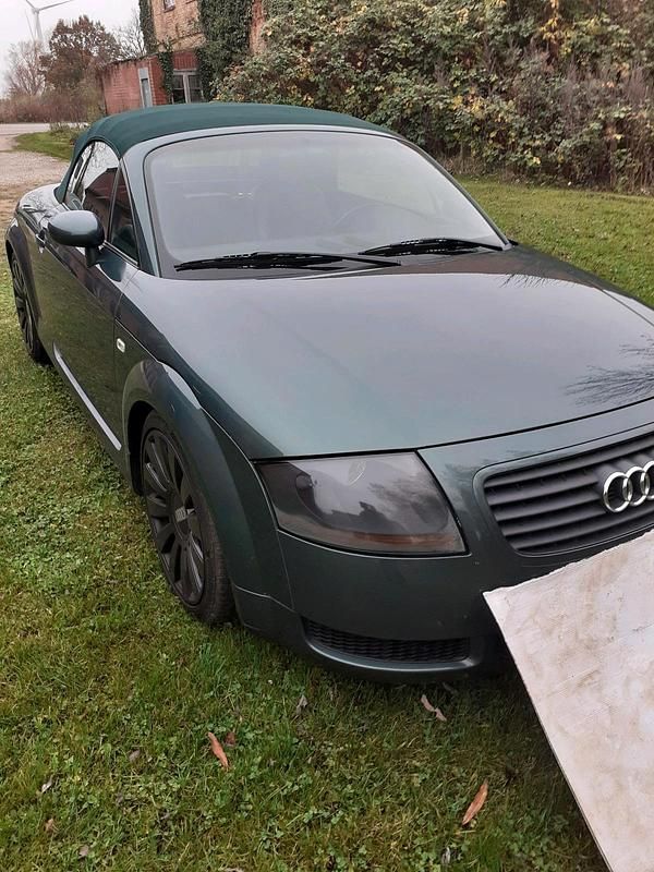 Grün Gebraucht 2002 Audi TT Roadster Cabrio | 5.200 € (Fairer Preis) - Bild 1/4