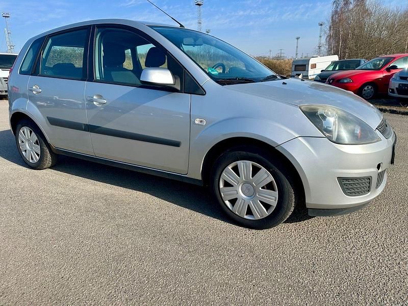 Gebraucht Ford Fiesta Ambiente 80 PS (58 kW) 2004 Grau Kleinwagen