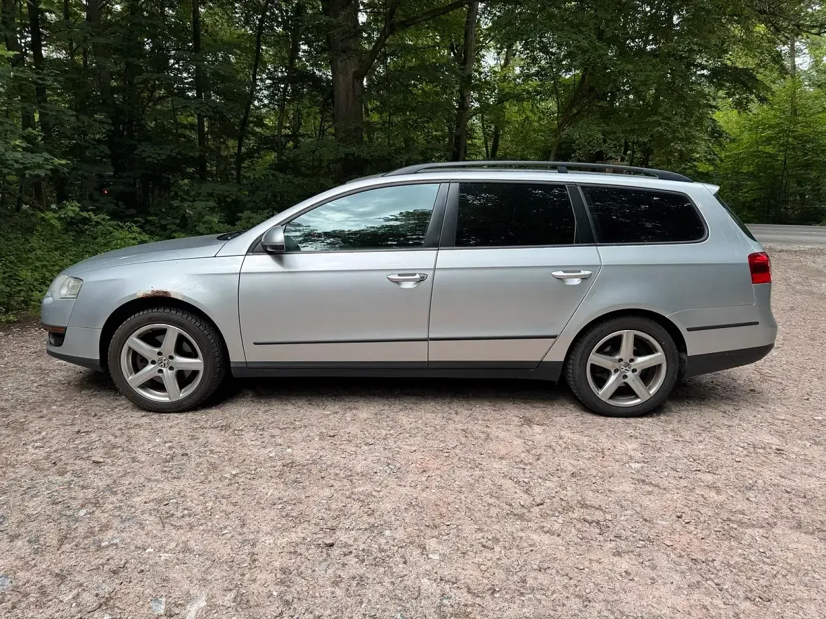 Gebraucht VW Passat 140 PS (102 kW) 2010 Silber Kombi