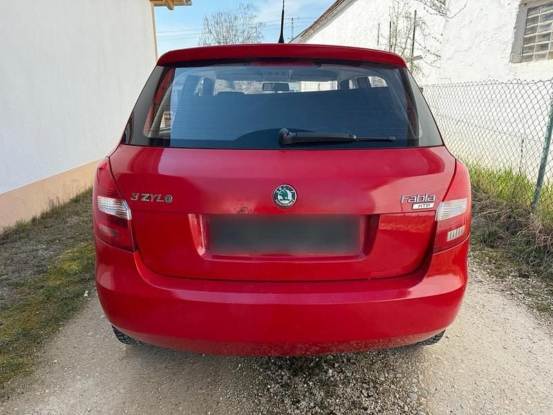 Gebraucht Skoda Fabia 60 PS (44 kW) 2009 Rot Kleinwagen