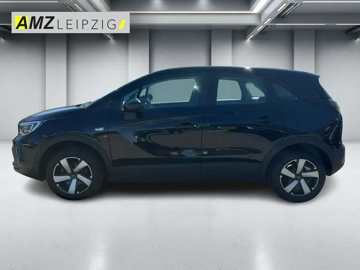 Gebraucht Opel Crossland X Enjoy 131 PS (96 kW) 2024 Lackierung schwarz perla nera/ SUV
