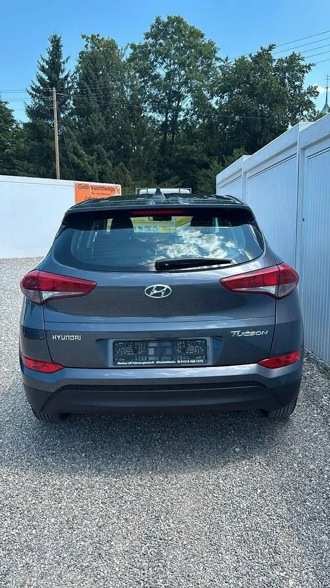Gebraucht Hyundai Tucson 132 PS (97 kW) 2017 Grau SUV
