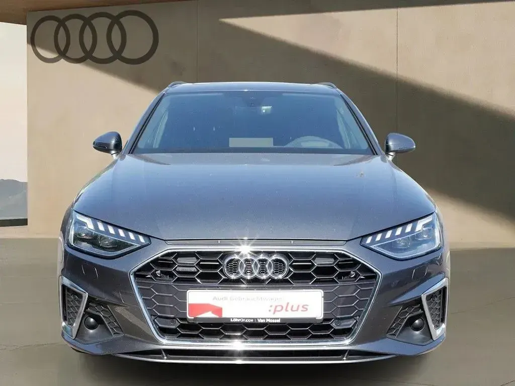 Gebraucht Audi A4 S-Line 204 PS (150 kW) 2022 Daytonagrau perleffekt Kombi