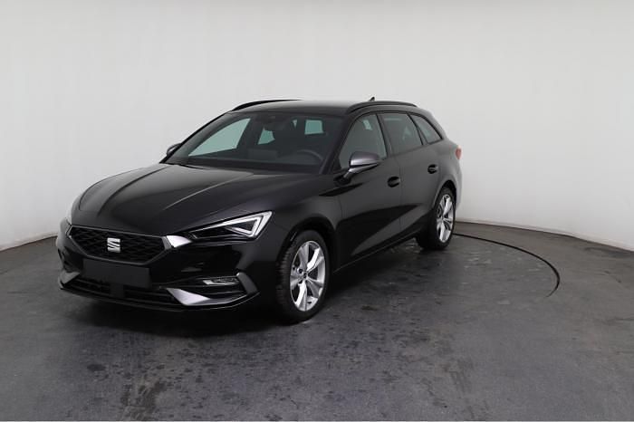 Neu Seat Leon FR 150 PS (110 kW) 2025 Schwarz, nachtschwarz 0e0e schwarz, nachtschwarz 0e0e Kombi