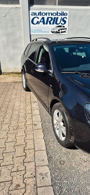 Gebraucht VW Golf VI Match 86 PS (63 kW) 2012 Schwarz Kleinwagen