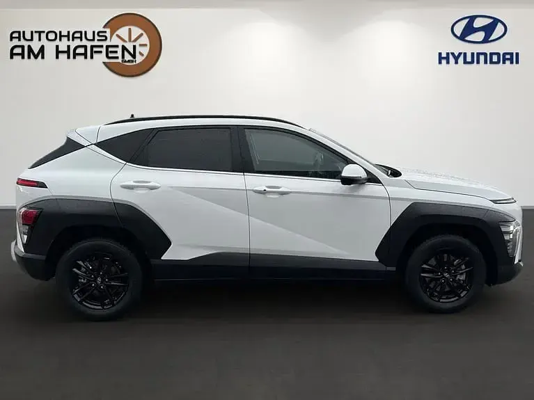 Gebraucht Hyundai Kona Trend 120 PS (88 kW) 2023 Weiß SUV