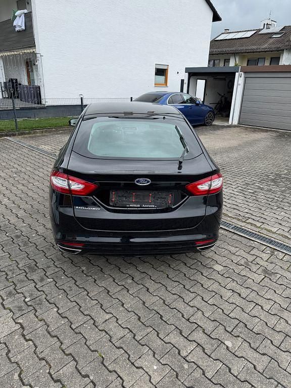 Gebraucht Ford Mondeo Titanium 179 PS (131 kW) 2016 Schwarz Limousine